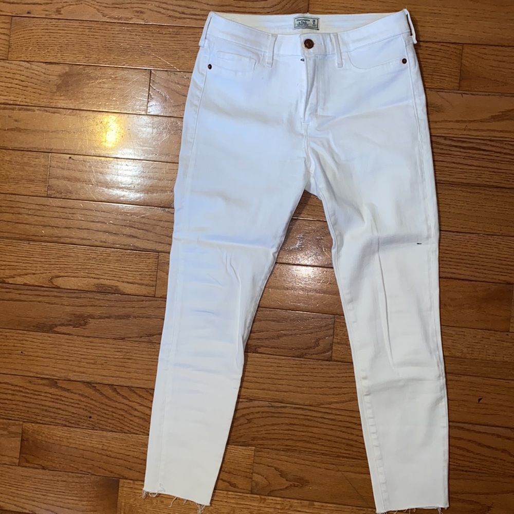 Abercrombie skinny white jeans